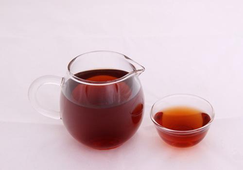 泡普洱茶用玻璃好吗 玻璃杯泡茶好不好