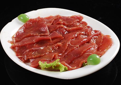 阴囊湿疹可以吃牛肉吗（阴囊湿疹可以吃牛羊肉吗）