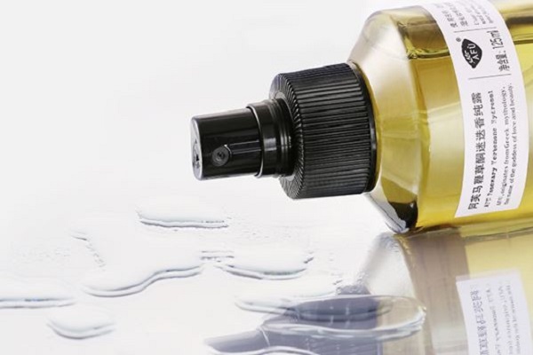 马鞭草酮迷迭香纯露的功效与作用 马鞭草酮迷迭香纯露怎么用