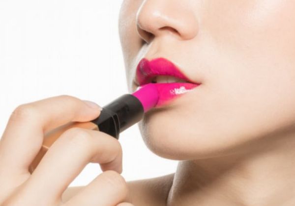 涂口红需要注意什么 涂口红需要注意哪些地方