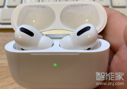 AirPods Pro怎么查看电量