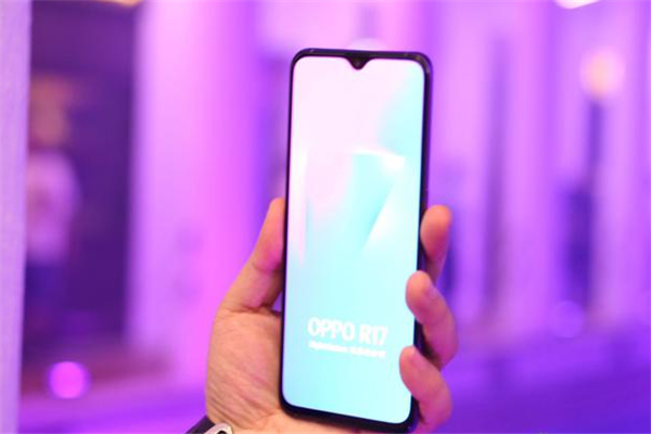 oppor17pro有耳机孔吗