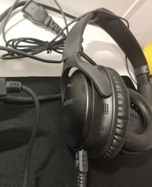 BOSE QC35Ⅱ耳机怎么充电