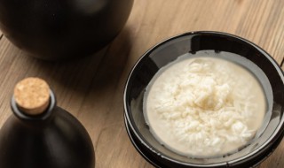 糯米甜酒的功效 糯米甜酒的功效是什么