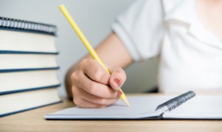 一瞬间造句子 怎么用一瞬间造句子