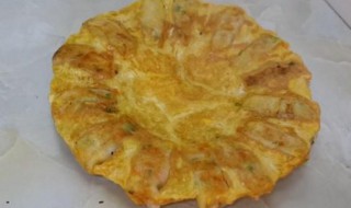 早餐饼鸡蛋饼简单又好吃 早餐土豆鸡蛋饼做法介绍