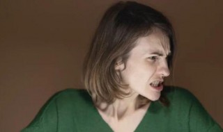 形容生气的句子 描写生气的句子