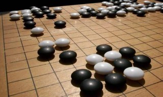 围棋什么叫小飞守角 围棋小飞守角怎么解释