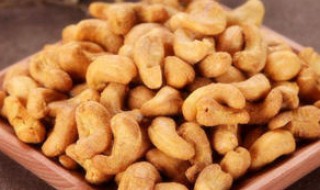 水煮腰果正确方法 水煮腰果做法步骤