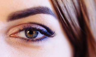 垂眸的意思是什么 垂眸的意思是啥