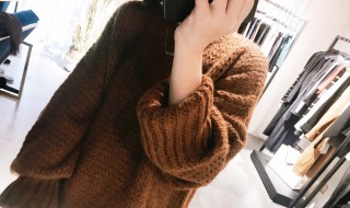 焦糖色毛衣搭配 冬日里添一丝温暖