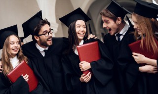 祝福学长学姐的精辟话 给学长学姐的祝福语句