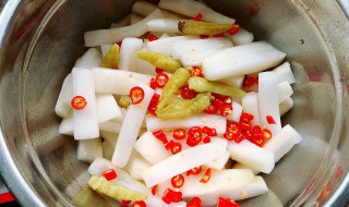 做酸萝卜丁的方法 酸萝卜丁腌制方法