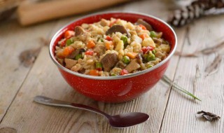 鸡肉蛋炒饭如何做 鸡肉蛋炒饭的做法