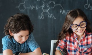 白云千载空悠悠的意思 如何解释白云千载空悠悠