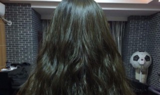 染发打蜡同时做好吗 打蜡会影响头发吗