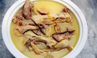 炖鸭子的教程 炖鸭子要加入什么辅料
