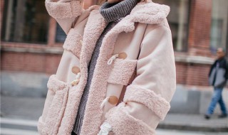 中长羊羔毛外套搭配 三种搭配让你时尚感十足