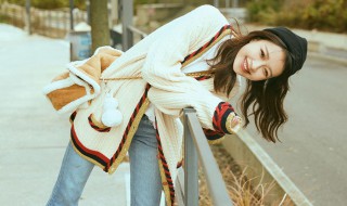 皮肤暗黄适合什么颜色衣服 皮肤暗黄适合的衣服颜色介绍