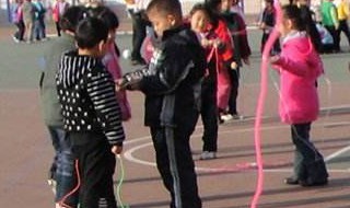 小学一年级的跳绳一分钟跳多少达标? 这里有最权威的解答
