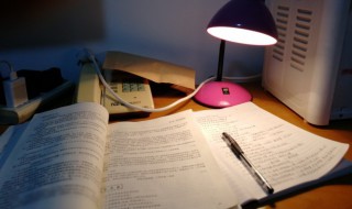 风雨送春归飞雪迎春到是什么意思 风雨送春归飞雪迎春的原文及翻译