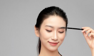 简单易学的画眉技巧（简单易学的画眉方法）