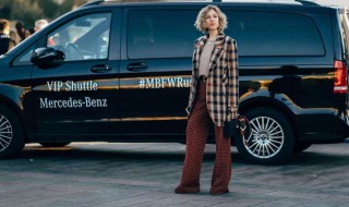 女式阔腿裤穿搭技巧 女士阔腿裤怎么搭配