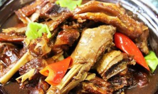 鹅适合配什么菜一起烧（鹅适合配什么菜一起烧图片）