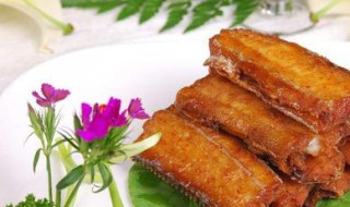 如何做油煎带鱼 如何做油煎带鱼视频