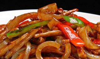 蘑菇炒猪皮如何做 蘑菇炒猪皮如何做好吃