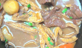 支竹羊腩煲如何做 羊腩支竹煲窍门