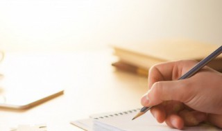 论文里的摘要和引言有什么区别?（论文里的摘要和引言有什么区别吗）