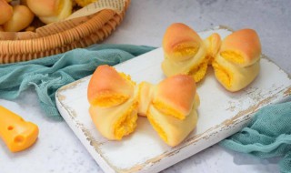 椰蓉蝴蝶包如何做 椰蓉蝴蝶包如何做视频