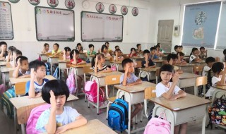 望湖楼下水如天的上一句是什么（望湖楼下水如天的上一句是什么意思）