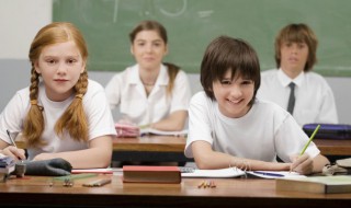 陪的拼音和组词 陪的拼音和组词怎么写的