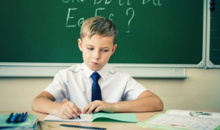 理还乱前一句是什么 剪不断理还乱前一句是什么