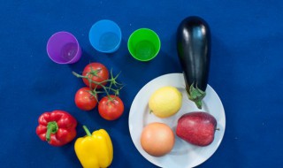 茄子能和胡萝卜一起做吗（胡萝卜可以和茄子一起吃吗）