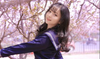 怎样穿衣服搭配初中生气质 怎样穿衣服搭配初中生气质女