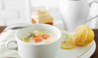 双皮奶的简单做法是什么（双皮奶的简单做法是什么意思）