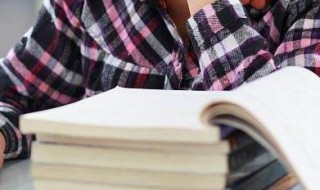 摊破浣溪沙李璟意思 摊破浣溪沙李璟的意思