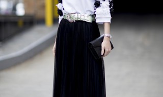 黑纱裙配什么上衣好看 黑纱裙配什么上衣好看冬季