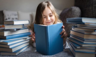 不易之论的拼音 不易之论的拼音和意思