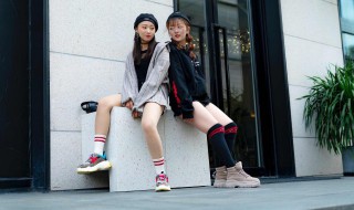 卫衣搭配什么外套好看又有魅力 适合搭配卫衣的外套