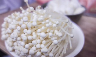 金菇肥牛卷如何做（金针菇肥牛卷怎么做法）