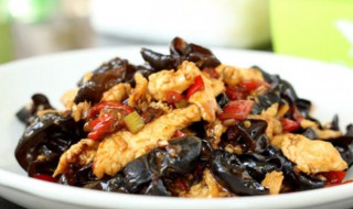 木耳炒鸡块步骤（木耳炒鸡块步骤图）