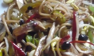 豆芽老干妈炒面怎么做 老干妈炒豆芽的做法