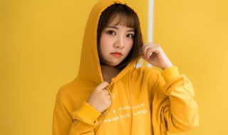 连帽卫衣穿搭小技巧 连帽卫衣穿搭小技巧女