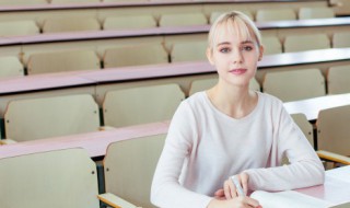 敬佩的近义词是什么（敬佩的近义词是什么词）