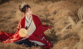 穿红色汉服配什么裤子 穿红色汉服配什么裤子图片