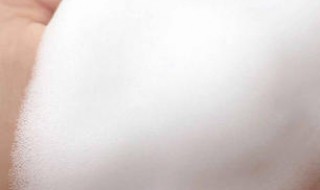 用盐和洗面奶一起洗脸有什么作用（用盐和洗面奶一起洗脸有什么作用吗）